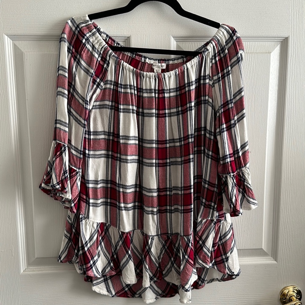 Beach Lunch Lounge - Plaid Ruffle Top